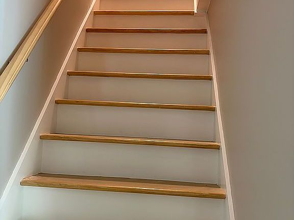 5th image of 103 Timber Ln