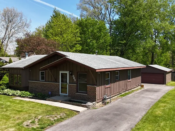 865 Riverside Ave, South Elgin, IL 60177