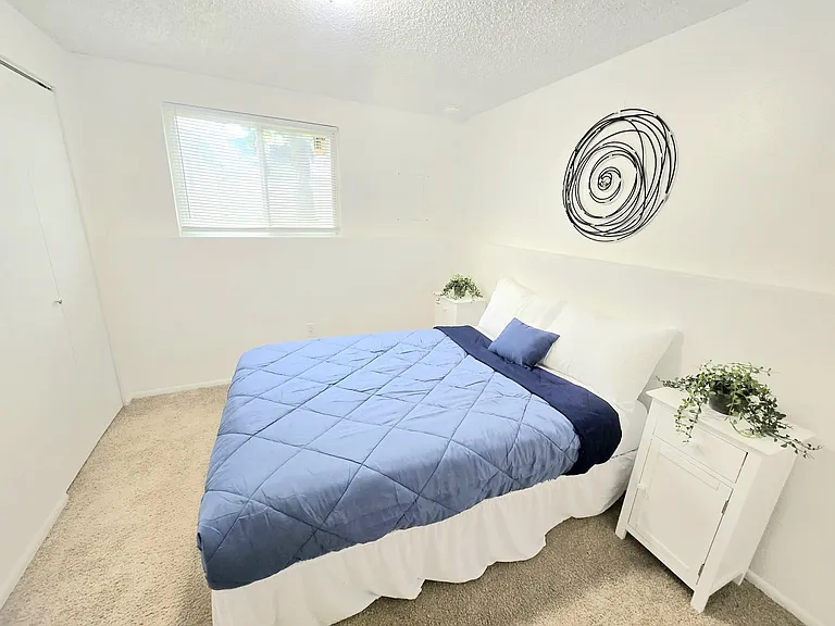 E Sanson Ave — Photo 10