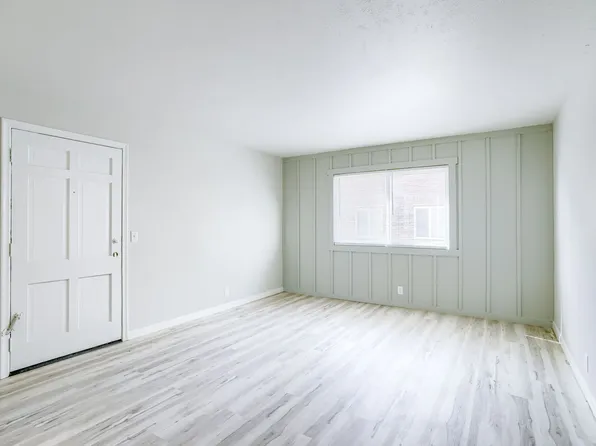 1330 S 30th Ave, 1330 S 30th Ave #3, Omaha, NE 68105