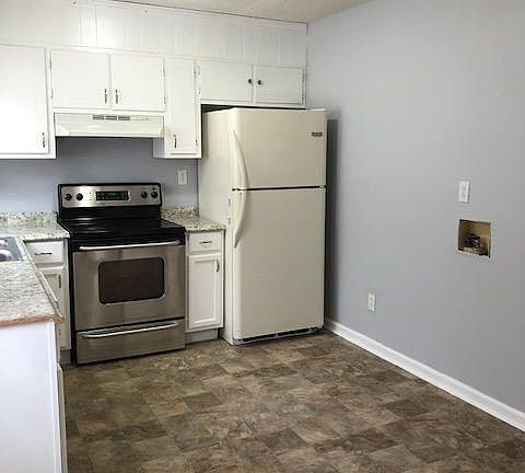 5th image of 3917 Gibson Dr NE