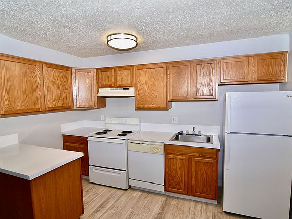 3rd image of 8630 SW Barbur Blvd APT 12
