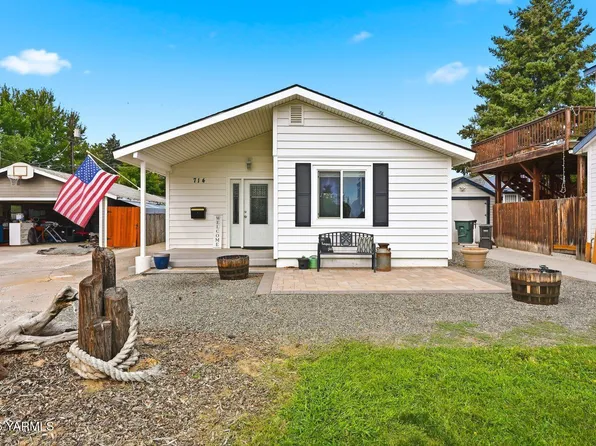 714 S 17th Ave, Yakima, WA 98902