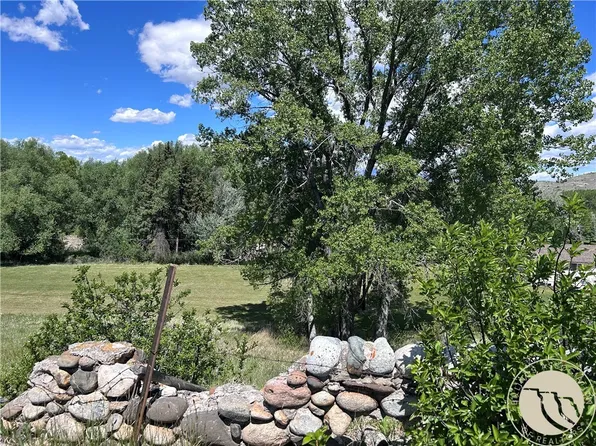 1 W Yellowstone Ave, Big Timber, MT 59011