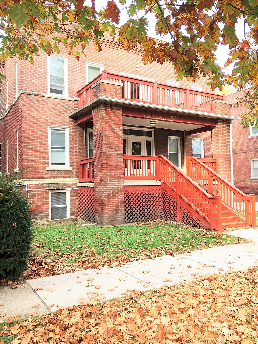 618 W Healey St APT 6 photo 1