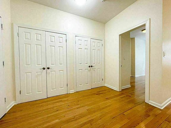 5th image of 52 W 56th St #3FF
