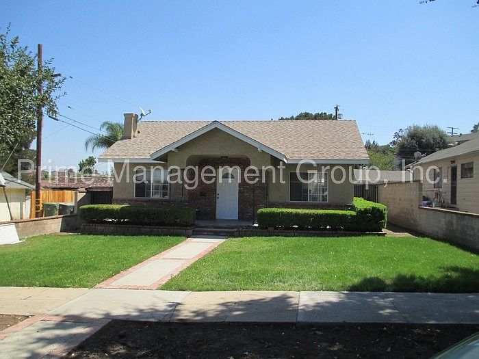 1st image of 2510 La Crescenta Ave