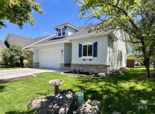 3816 N Park Crossing Ave, Meridian, ID 83646