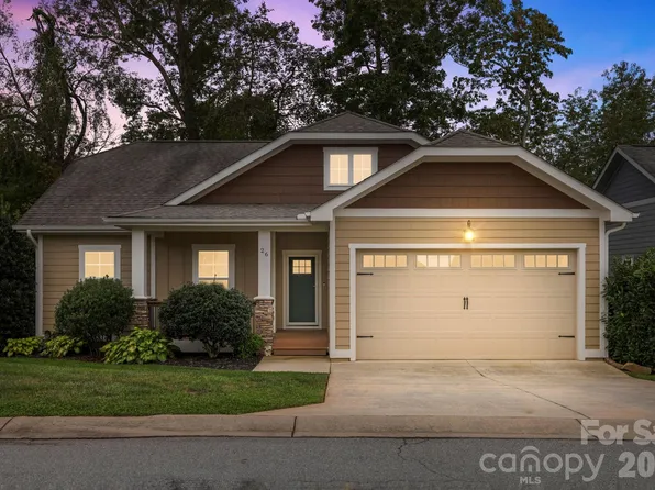 26 Asher Ln, Arden, NC 28704