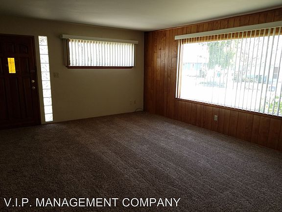 4th image of 3747 Birch St