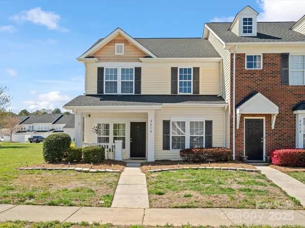 2012 Oakstone Dr, Monroe, NC 28110