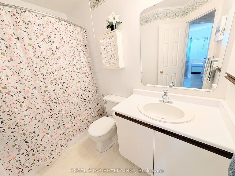 38 Springcreek Cres — Photo 19