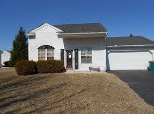 3579 Plymouth Ln, Island Lake, IL 60042