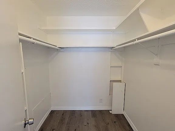 3rd image of 2108 8th St #2108