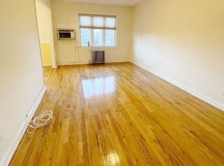 21-38 Steinway St #TOP, Astoria, NY 11105