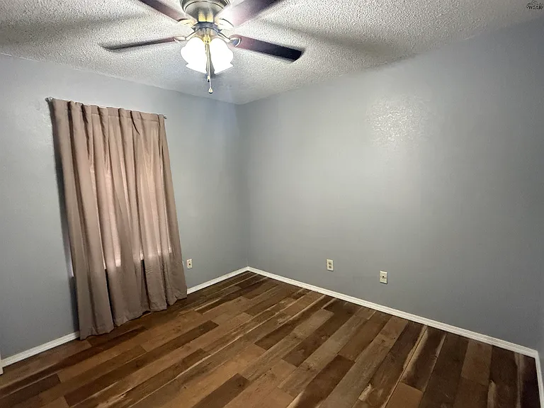2808 Stearns Ave — Photo 6