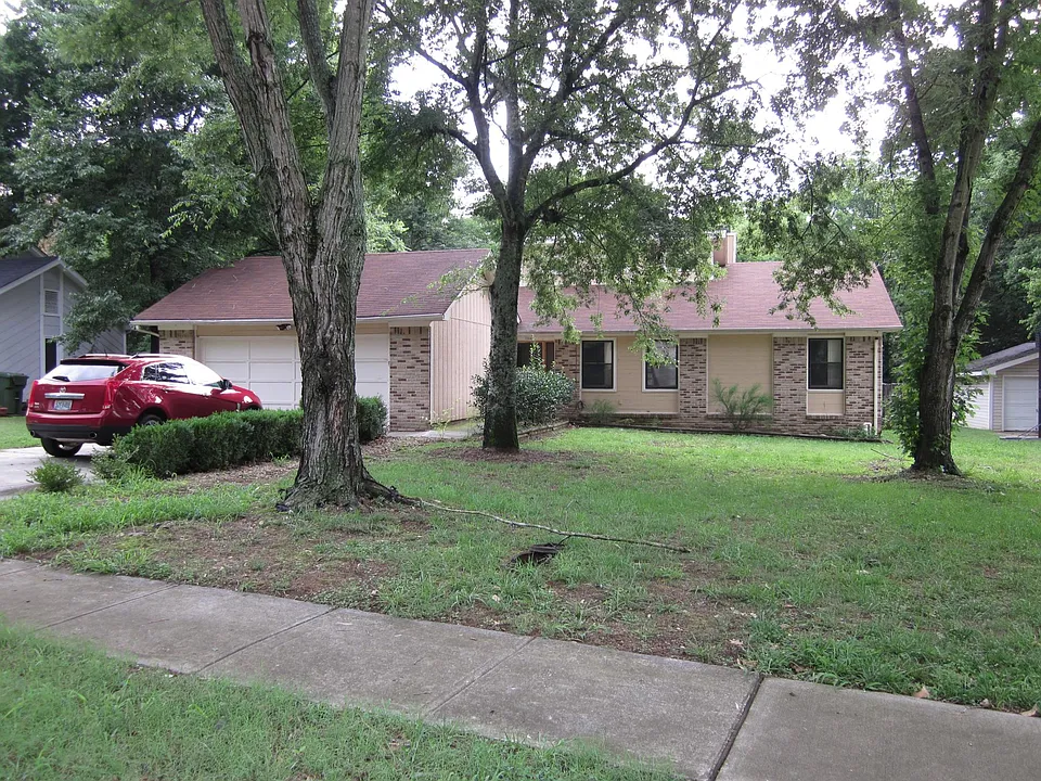13014 Percivale Dr SE