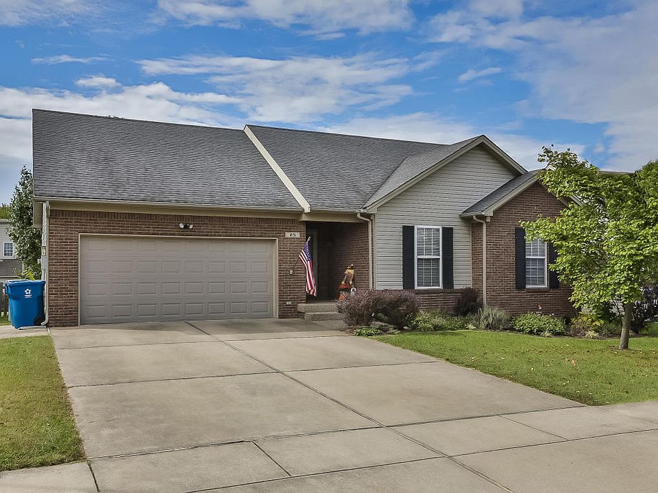 1st image of 25 Woodfield Ct