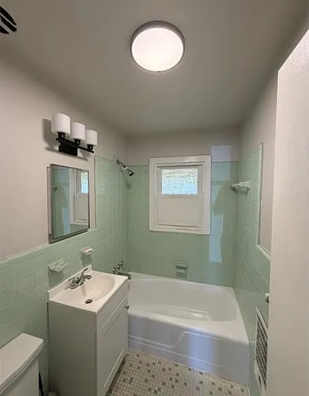 714 Secrest Ave — Photo 2