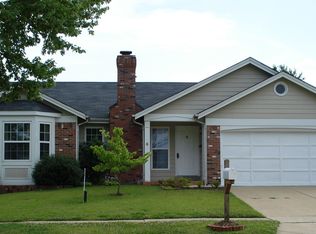 826 Spring Hill Farm Dr, Ballwin, MO 63021