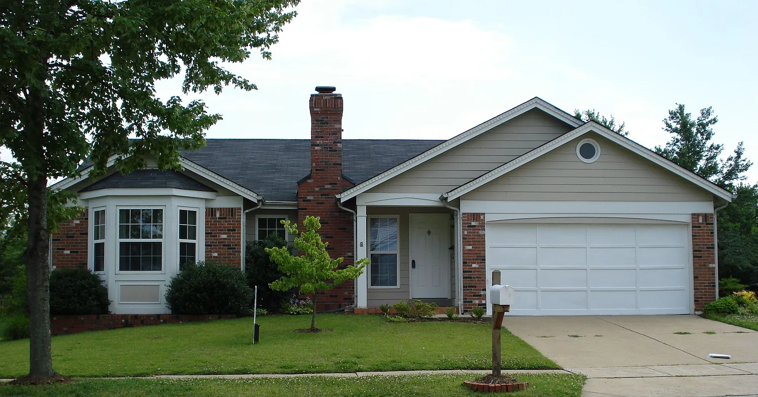 826 Spring Hill Farm Dr photo 1
