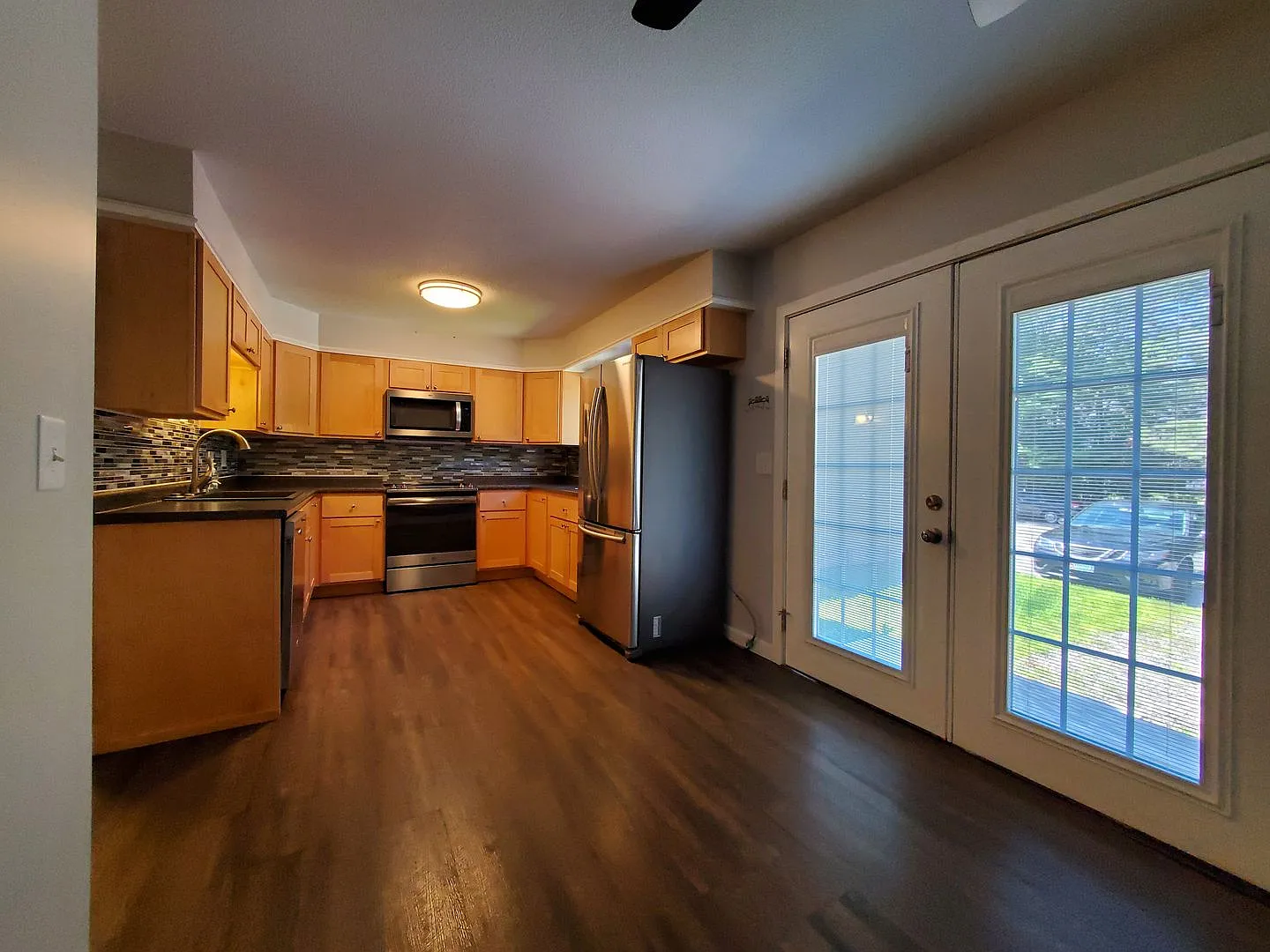 2 Breckenridge Ct — Photo 2