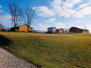 950 Sinking Valley School Rd, McKee, KY 40447