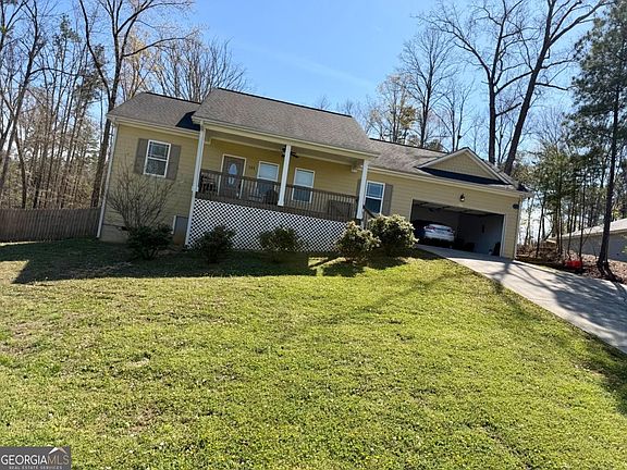 2nd image of 101 Sunset Loop