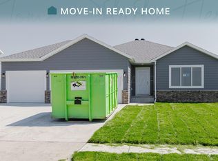 10226 Burgundy Dr, Horace, ND