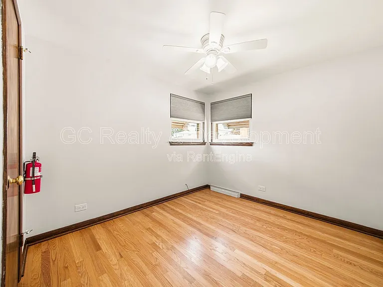 5144 S Melvina Ave — Photo 11
