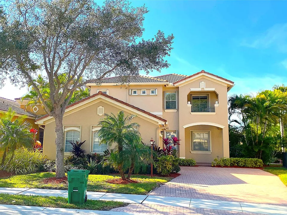 5830 NW 119th Dr