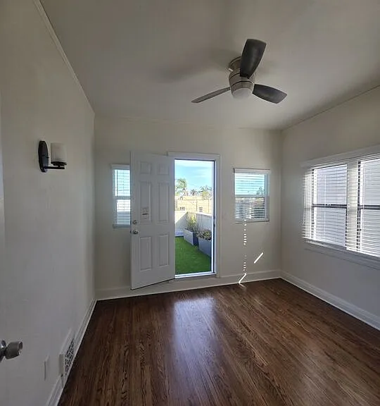 1022 S Cloverdale Ave — Photo 5