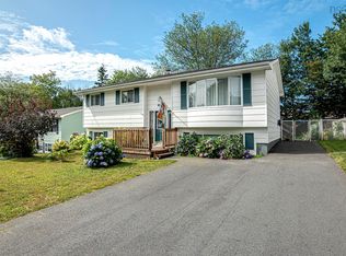 1653 Riverside Dr, Lower Sackville, NS B4C2Y7