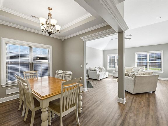 5th image of 206 Zion Cove Ln