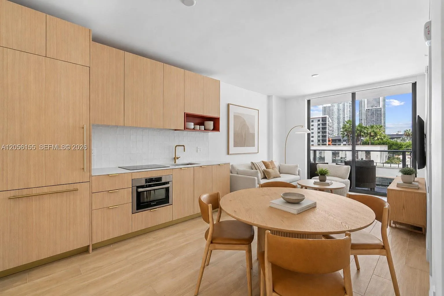 1 bed, 1.0 bath, 598 sqft, $4,100 — Photo 2