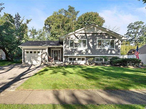 4th image of 4 Salisbury Dr N
