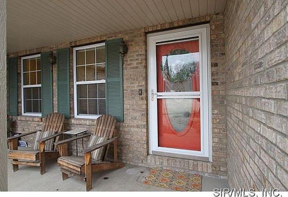 2nd image of 96 Shirlwin Dr