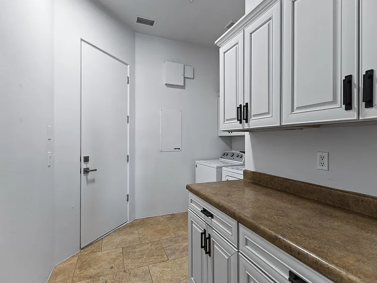 21439 E Maya Rd — Photo 42