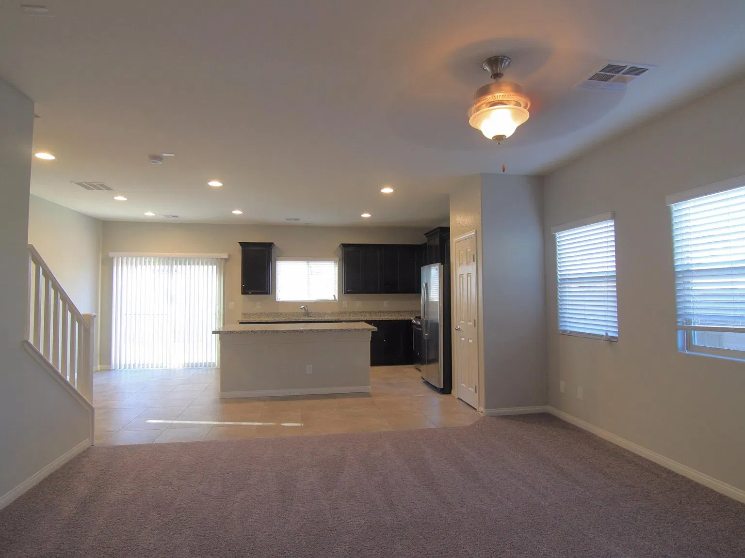 3 bed, 2.5 bath, 1845 sqft, $2,250 — Photo 3