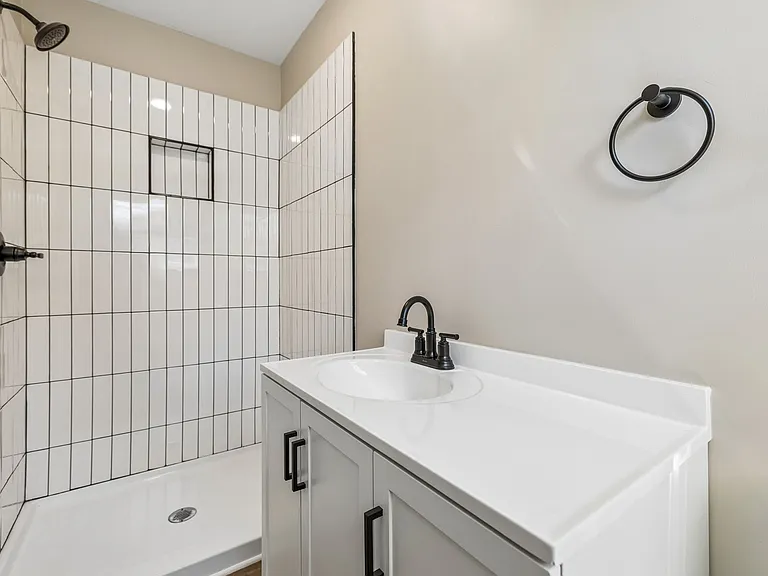 5906 Gettysburg Dr — Photo 3