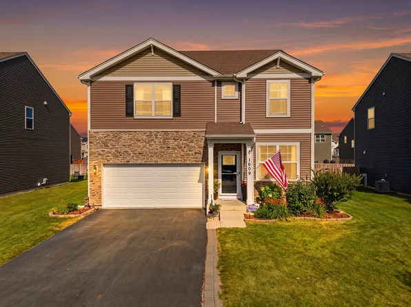 1609 Emma Ln, Hampshire, IL 60140