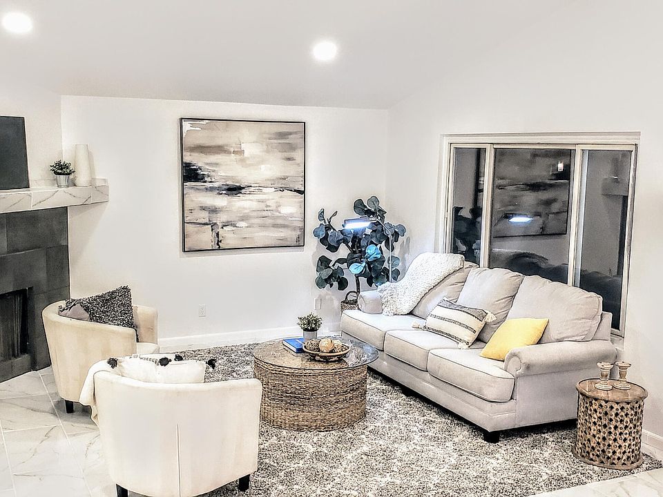 1st image of 51865 Avenida Rubio
