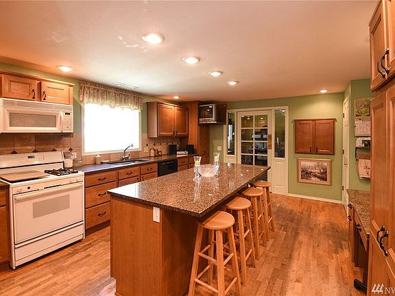 4th image of 7519 Smith Dr