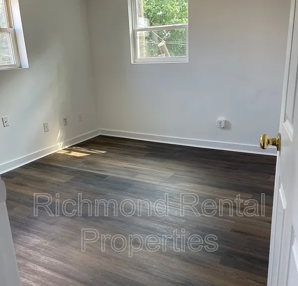2908 E Clay St #1 — Photo 4