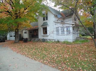 395 E Iola St, Iola, WI 54945