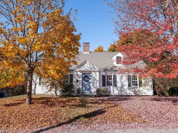 11 Summit Ave, Scituate, MA 02066