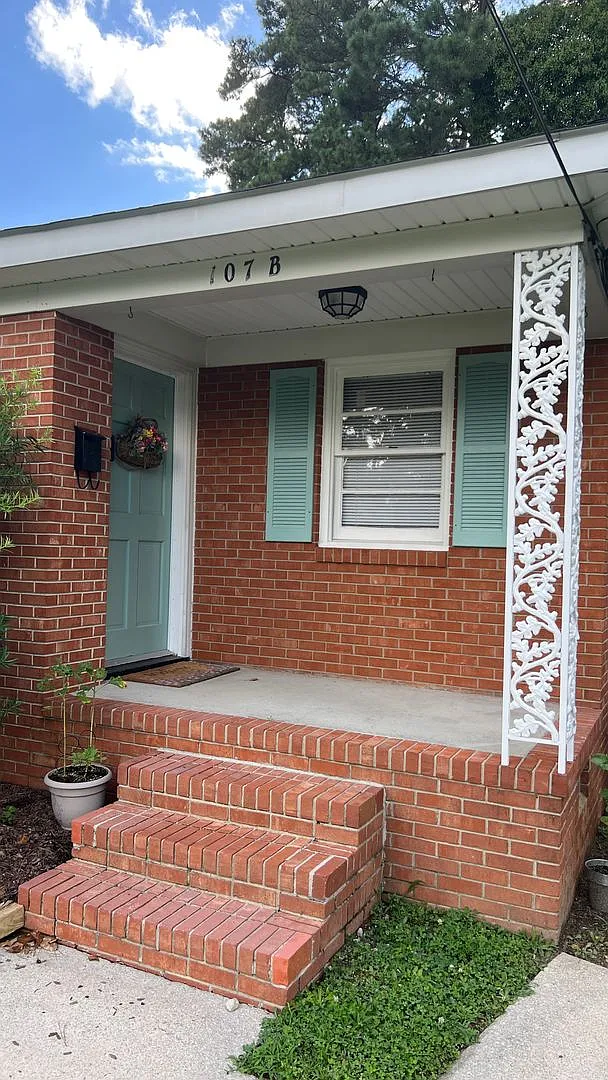 107 Stancil Dr. — Photo 1