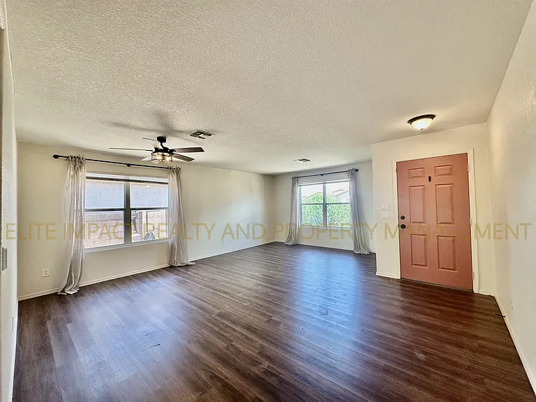 10930 S San Clemente Camino — Photo 3