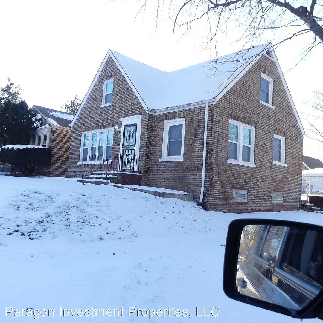 9800 S Avalon Ave photo 1