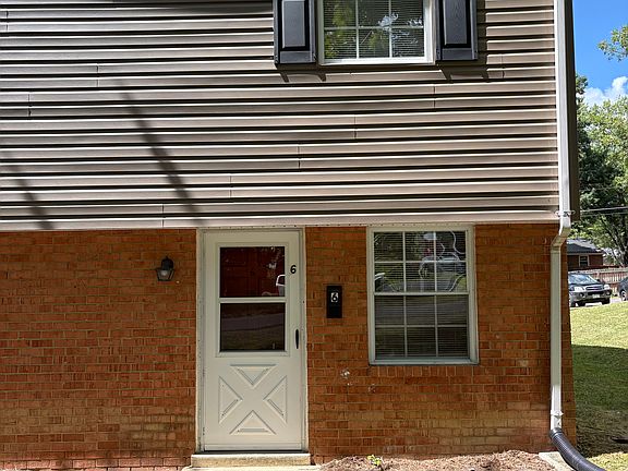 2nd image of 1313 Jefferson Ave #6